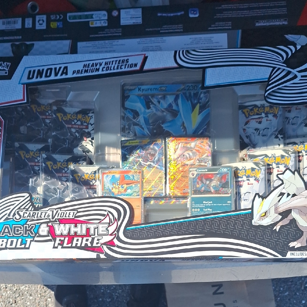 Pokemon Scarlet & Violet Black Bolt Box Set